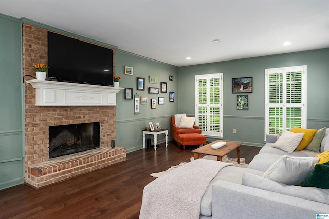 2017 Crossvine Rd, Hoover, AL 35244 - living room featuring crown molding, recessed lighting, wainscoting, and wood finished floors