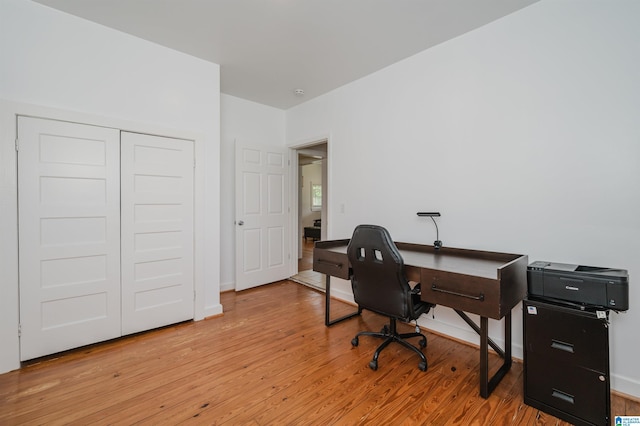 1352 County Road 185, Jemison, AL 35085 - office area with light wood-type flooring
