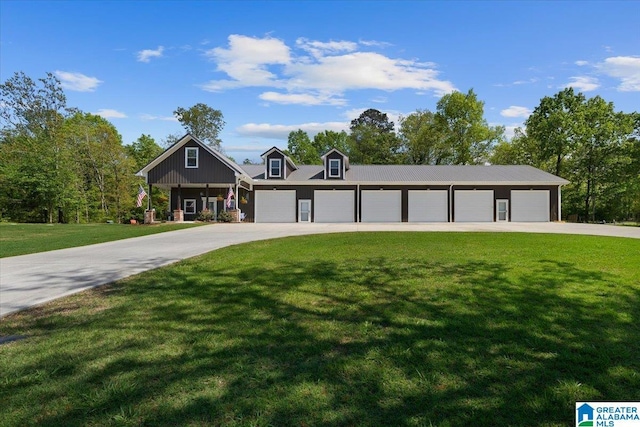 view of front of home with a front lawn