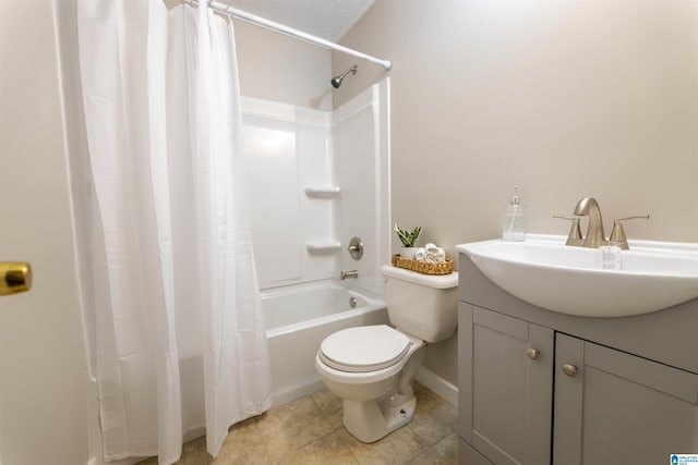 bathroom with tile patterned flooring, vanity, toilet, baseboards, and shower / bathtub combination with curtain