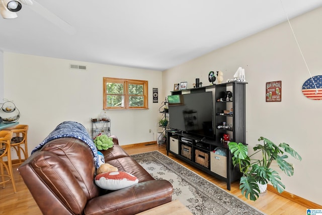 323 Taylor Rd, Remlap, AL 35133 - living area featuring wood finished floors and baseboards