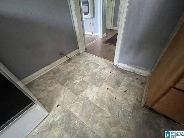 room details featuring baseboards