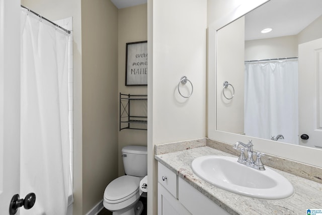 4000 Dunemere Ln, Hoover, AL 35226 - bathroom with vanity and a shower with shower curtain