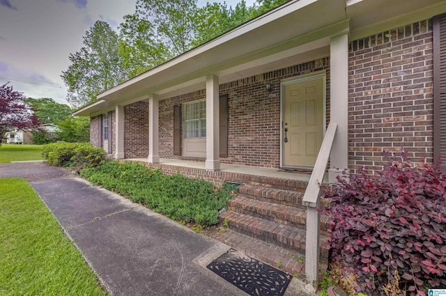 105 Campbell Rd, Clanton, AL 35045 - exterior space with brick siding and a porch