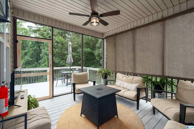 605 N Grande View Cir, Maylene, AL 35114 - sunroom featuring ceiling fan, outdoor lounge area, and outdoor dining area