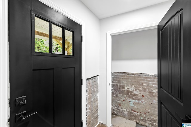 view of foyer entrance