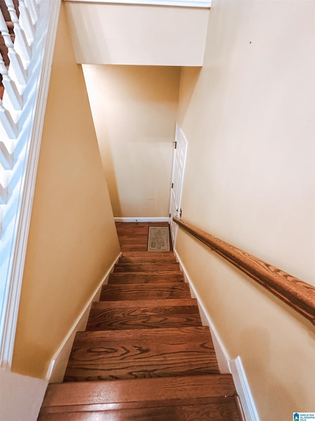 971 Old Cahaba Dr, Helena, AL 35080 - stairs featuring wood finished floors and baseboards