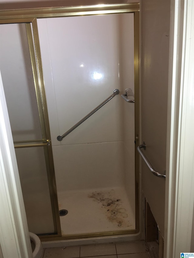 1037 Windsor Pkwy, Moody, AL 35004 - bathroom featuring a shower stall