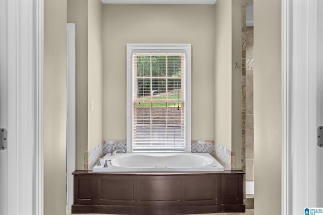 825 Dogwood Ln, Ashville, AL 35953 - full bathroom featuring a bath