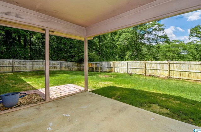 view of yard featuring a patio
