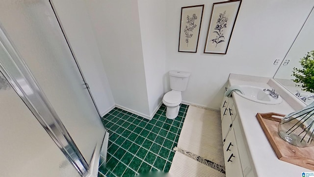 116 Pine Rock Ln, Hoover, AL 35226 - full bath featuring toilet, vanity, baseboards, and tile patterned floors