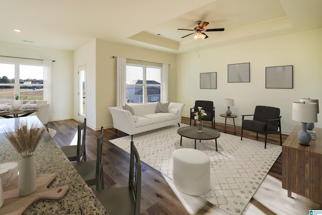 561 Boxwood Bnd, Calera, AL 35040 - living room with plenty of natural light, baseboards, wood finished floors, ceiling fan, and recessed lighting