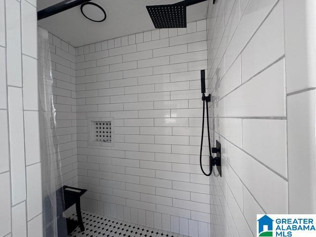 3585 County Road 26, Wadley, AL 36276 - full bath featuring a tile shower