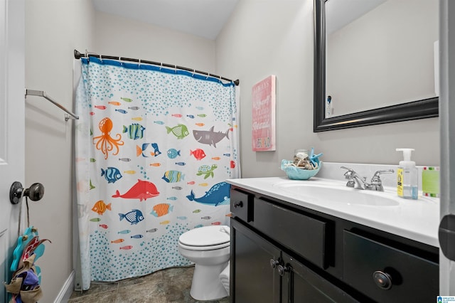300 Braddock Rd W, Springville, AL 35146 - full bathroom featuring toilet, vanity, and a shower with shower curtain
