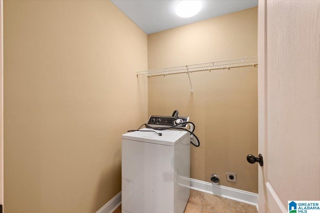 201 Hidden Meadows Dr, Hayden, AL 35079 - laundry area with washer / dryer and baseboards