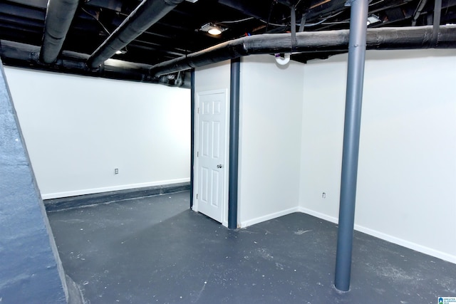 1545 32nd St, Birmingham, AL 35218 - unfinished basement featuring baseboards