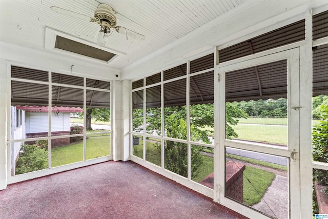 315 W Parkway Ave, Talladega, AL 35160 - unfurnished sunroom with ceiling fan