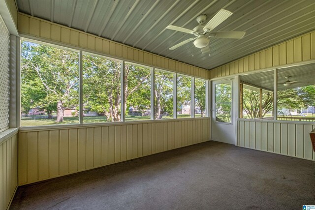 402 S 8th St, Gadsden, AL 35901 - unfurnished sunroom with a ceiling fan
