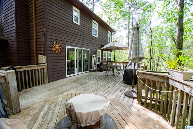 2009 Crossvine Rd, Hoover, AL 35244 - deck featuring outdoor dining area