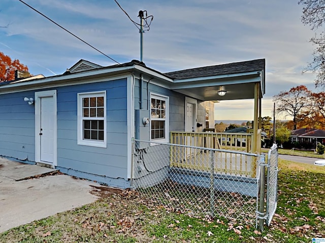 1424 33rd St, Ensley, Birmingham, AL 35218 - view of front facade with fence
