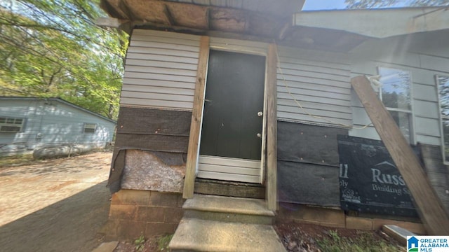 view of property entrance