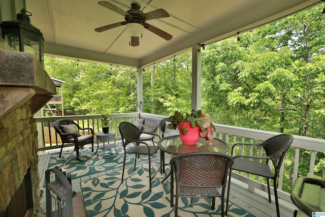 deck with a ceiling fan