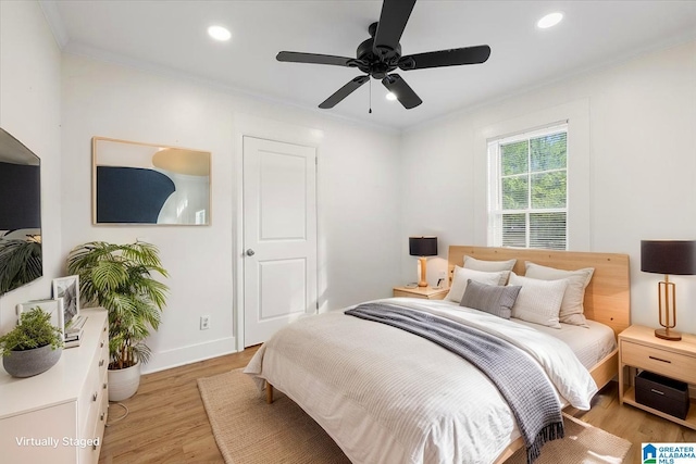 401 W 3rd Ave, Oneonta, AL 35121 - bedroom featuring ornamental molding, recessed lighting, light wood finished floors, baseboards, and ceiling fan