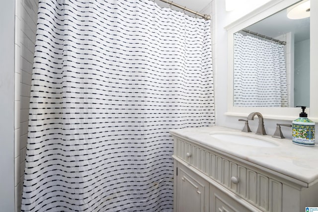 734 Crest Ln, Homewood, AL 35209 - bathroom with vanity and a shower with curtain