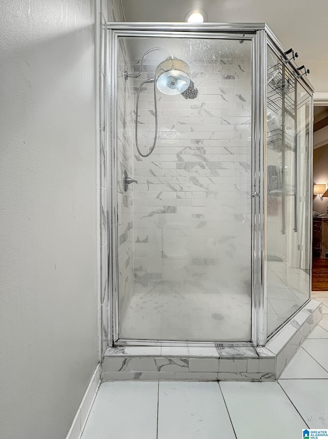 1851 Russet Woods Ln, Hoover, AL 35244 - full bathroom featuring a shower stall and baseboards
