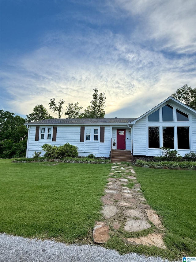 14 Shades Crest Rd, Hoover, AL 35226 - view of front of house featuring a front yard