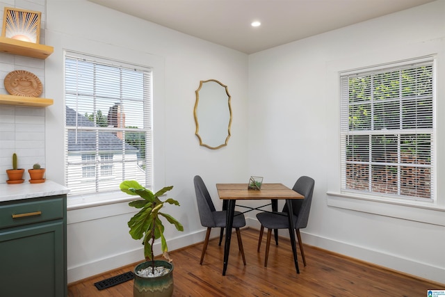 2520 Lanark Rd, Birmingham, AL 35223 - dining area with wood finished floors, baseboards, and recessed lighting