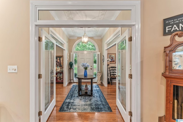 135 Weatherly Way, Pelham, AL 35124 - foyer entrance featuring crown molding and light wood-style flooring