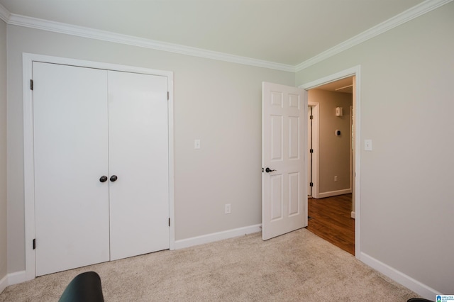 4669 Burning Tree Ln, Pelham, AL 35124 - unfurnished bedroom with crown molding, baseboards, carpet flooring, and a closet