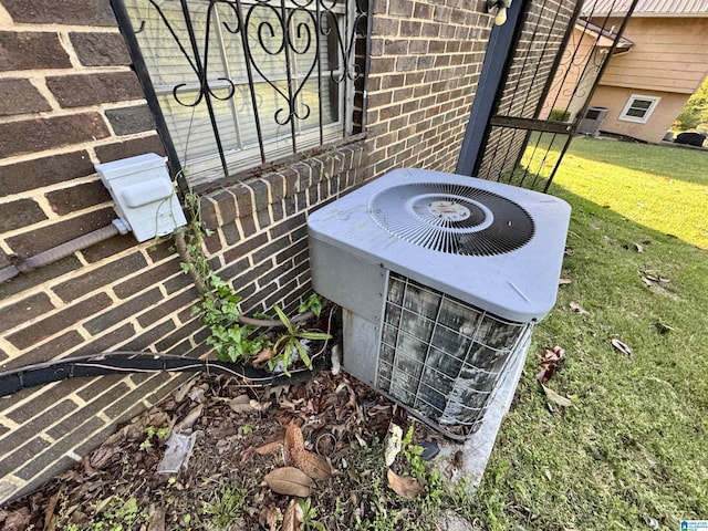 2270 Smithfield Ln N, Birmingham, AL 35207 - exterior view of central AC and brick siding