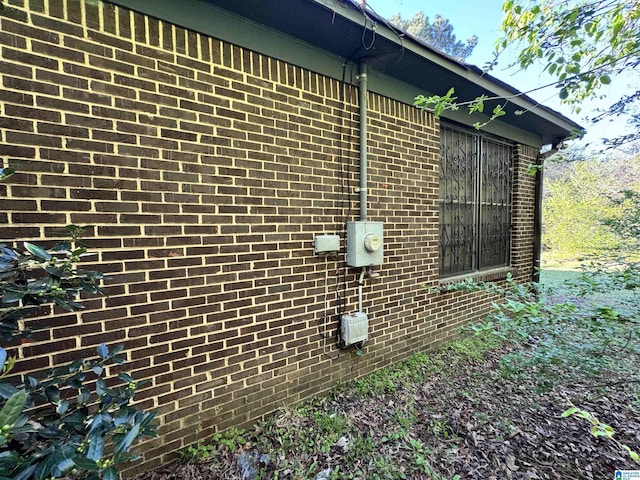 2270 Smithfield Ln N, Birmingham, AL 35207 - view of side of home featuring brick siding