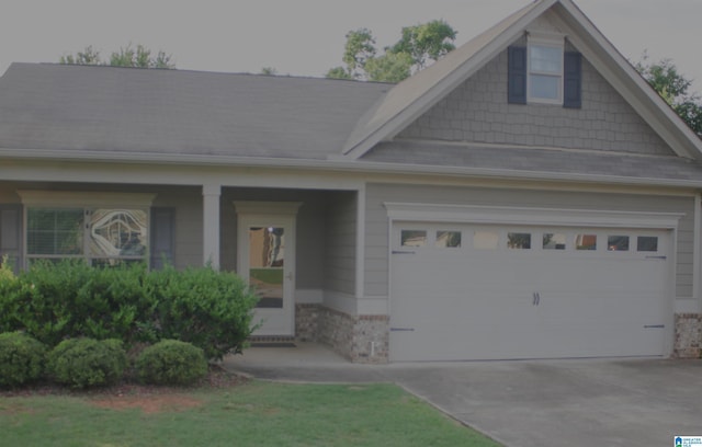 4905 Stonecreek Way, Calera, AL 35040 - craftsman-style house featuring concrete driveway and an attached garage