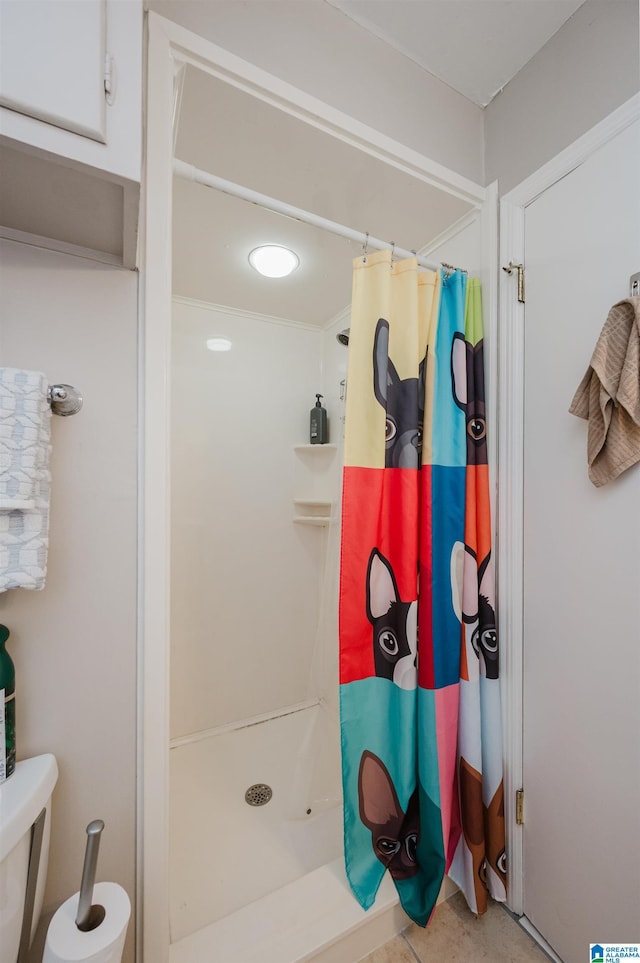 3309 Eaton Rd, Mountain Brook, AL 35223 - full bath featuring a stall shower and toilet