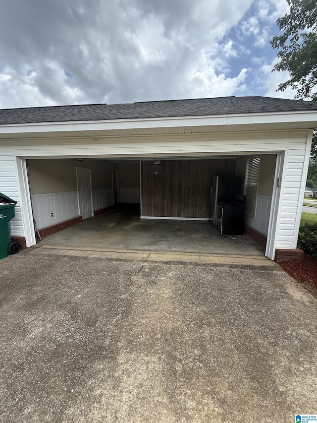 18470 Whispering Meadows Blvd, Vance, AL 35490 - garage with driveway