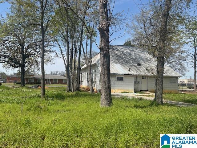 1711 5th Ave N, Bessemer, AL 35020 - view of yard