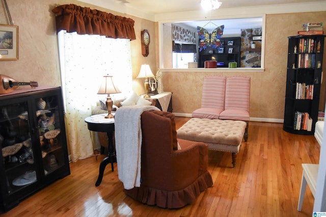 3908 Cloverdale Rd, Anniston, AL 36207 - living area featuring hardwood / wood-style flooring and baseboards
