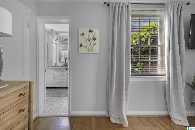 39 Edgehill Rd, Homewood, AL 35209 - bathroom featuring vanity, baseboards, and wood finished floors