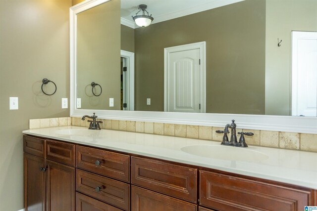 1020 Dunsmore Dr, Chelsea, AL 35043 - full bathroom with double vanity and crown molding