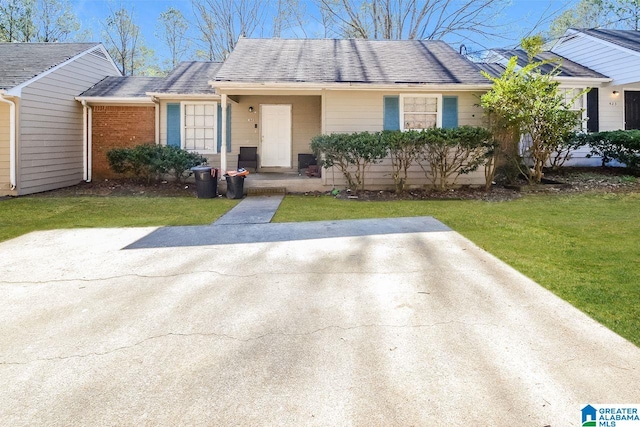 421 Valley Crest Dr, Birmingham, AL 35215 - view of front of property with a front yard and brick siding