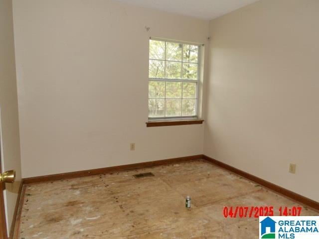 8421 Azalea Dr, Pinson, AL 35126 - unfurnished room featuring baseboards