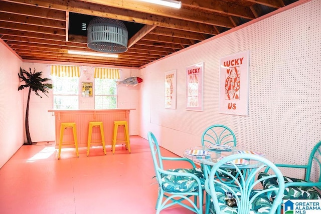 967 Wright Way Dr, Wedowee, AL 36278 - dining area with a dry bar and finished concrete floors