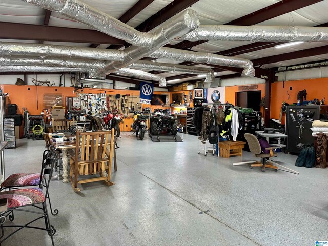 12325 US Highway 411 N, Centre, AL 35960 - garage with a workshop area