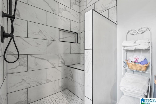 2523 County Road 222, Cullman, AL 35057 - bathroom with tiled shower
