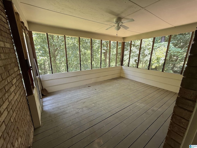 2301 Hathaway Heights Rd, Anniston, AL 36207 - unfurnished sunroom with ceiling fan