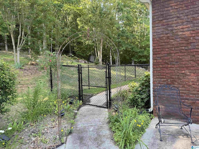 200 Quail Ridge Rd, Oneonta, AL 35121 - view of gate