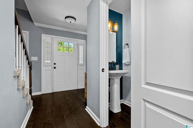 204 Forest Pkwy, Alabaster, AL 35007 - entrance foyer with wood finished floors, baseboards, stairs, and ornamental molding